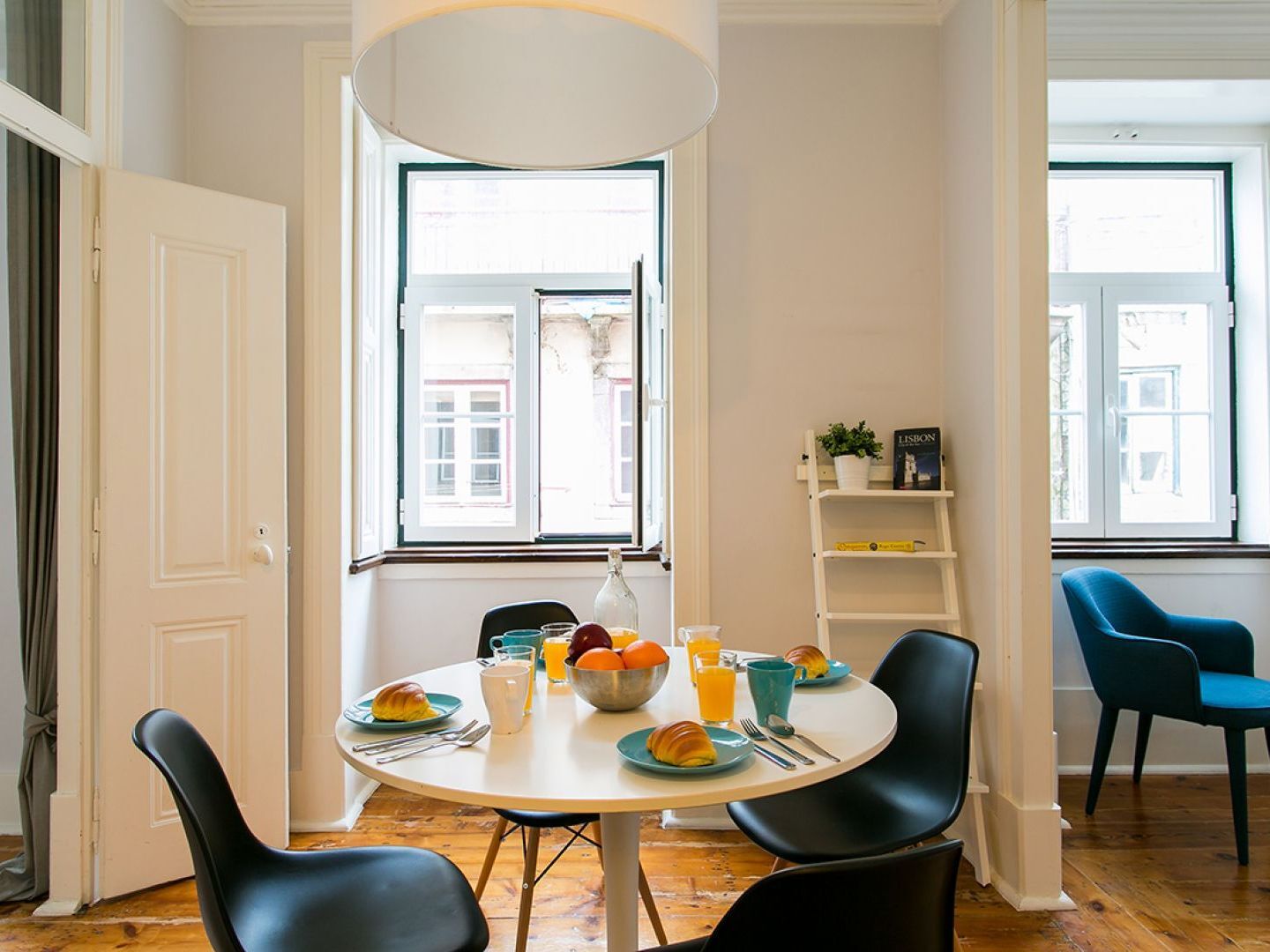Joivy Splendid 2Br Flat In Bairro Alto, Nearby Luis De Camoes Square Apartment Lisbon Bagian luar foto